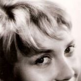Suzanne Walter Photo 16