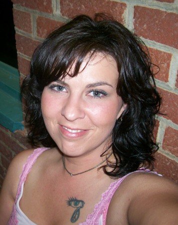 Angela Mullins Photo 30