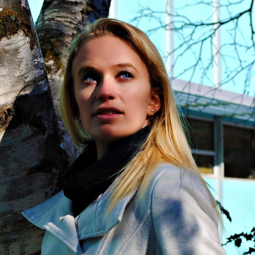 Nicole Morris Photo 12