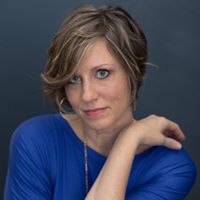 April Mills Photo 41