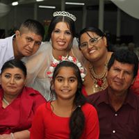 Elizabeth Zamudio Photo 26