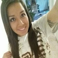 Julie Grossman Photo 21