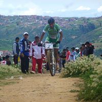 Alejandro Gomez Photo 43