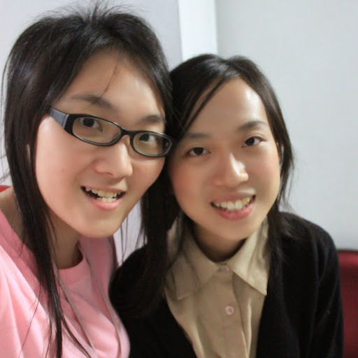 Linda Huang Photo 22