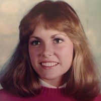 Elizabeth Cambron Photo 15