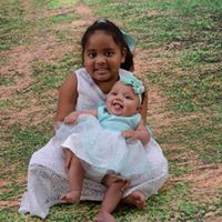 Alison Robbins Photo 9