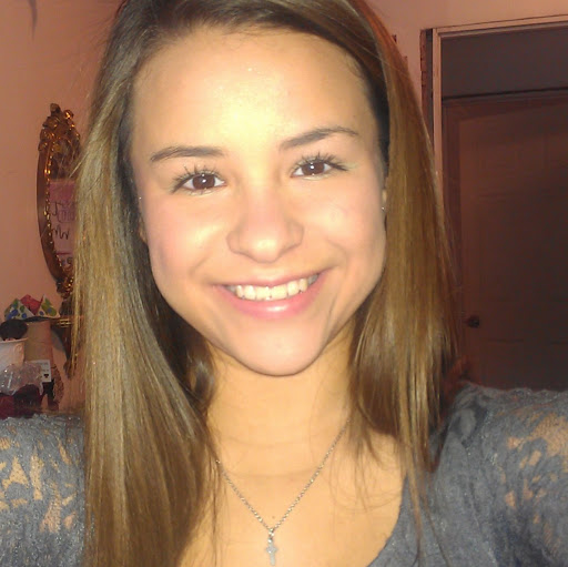 Elizabeth Villanueva Photo 10