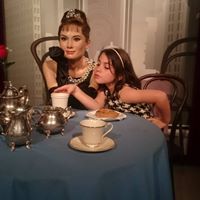 Amanda Redding Photo 13