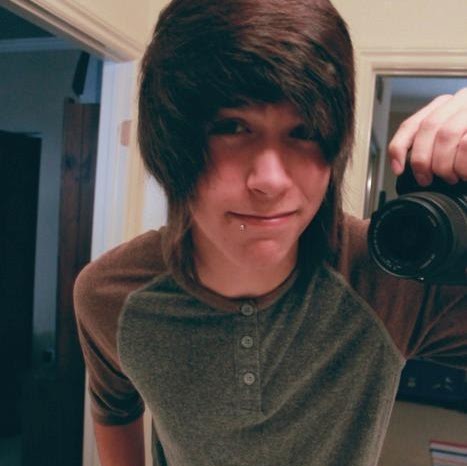 Sam Sanders Photo 24