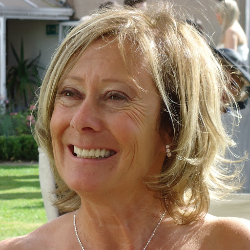 Dianne Davies Photo 8