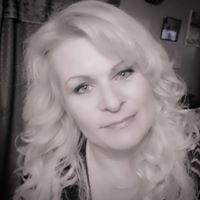 Jennifer Burright Photo 10