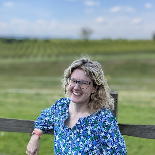 Anna Gallagher Photo 6