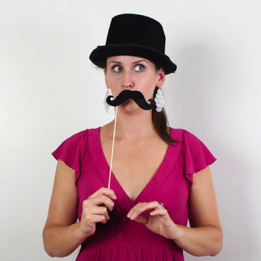 Elizabeth Minor Photo 24