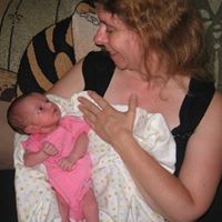 Elizabeth Schuster Photo 13