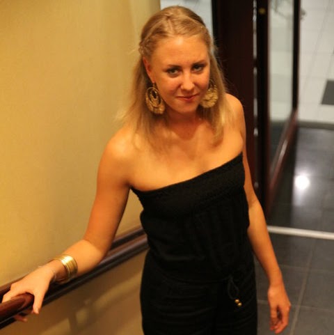 Anna Adams Photo 12