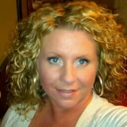 Kelly Bennett Photo 30