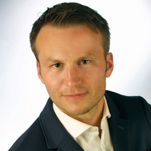 Robert Tomaszewski Photo 13