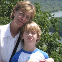 Teresa Larsen Photo 17