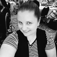 Crystal Smiley Photo 18