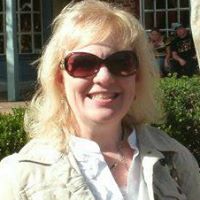 Melanie Ray Photo 30