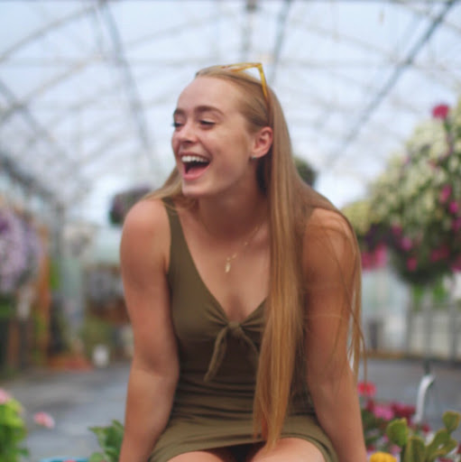 Clare Collins Photo 40