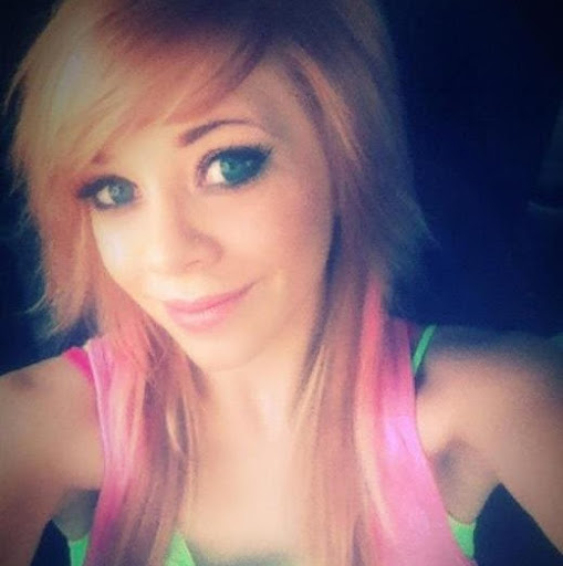 Traci Bennett Photo 37