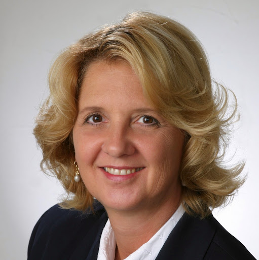 Peggy Moody Photo 37