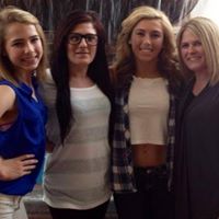 Julie Winter Photo 33