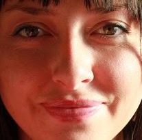 Julia Gardiner Photo 6