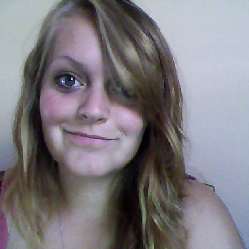 Mariah Palmer Photo 9