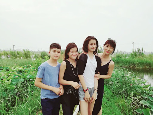 Kathy Dewitt Photo 4