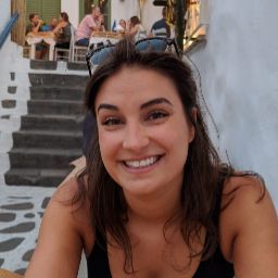 Erika Warren Photo 9