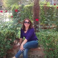 Elizabeth Arias Photo 26