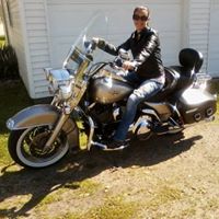 Jessica Himes Photo 7