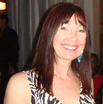 Dana Wolfe Photo 25