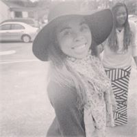 Leah Sharpe Photo 8