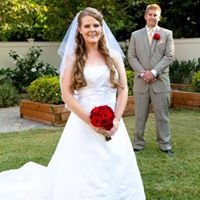 Sarah Hills Photo 28