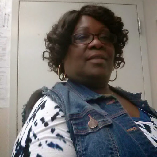 Denise Bryant Photo 16