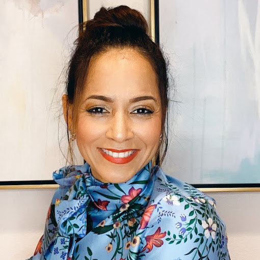 Sara Conner Photo 19