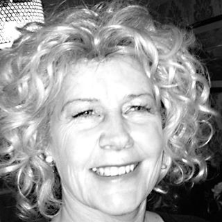 Debra Barnard Photo 13