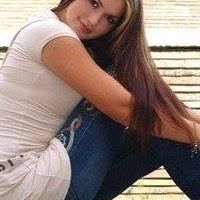 Julia Davis Photo 18