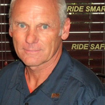 Larry Lindsey Photo 30