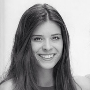 Stephanie Eady Photo 8