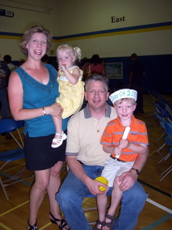 Jennifer Hoover Photo 23