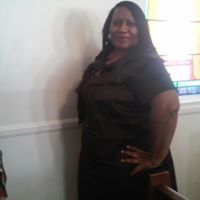 Julia Stuard Photo 2