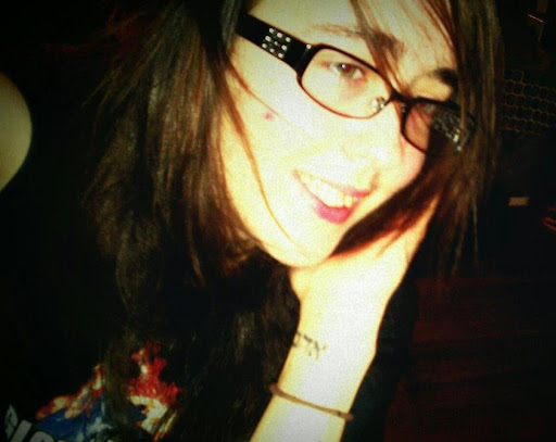 Stephanie Martz Photo 12