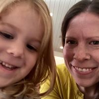 Anna Griffin Photo 35