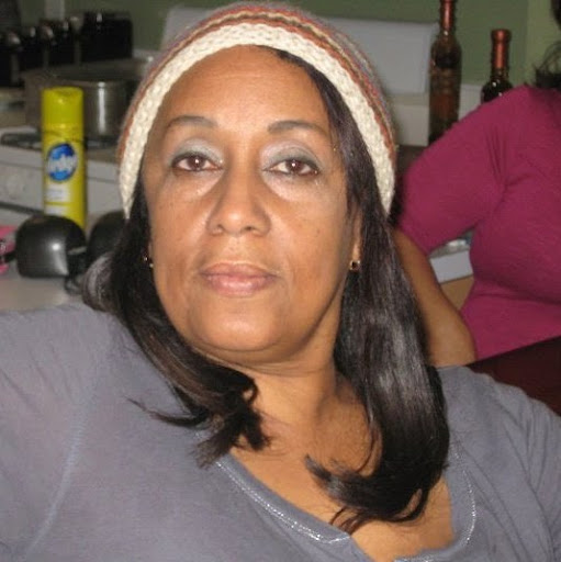 Sarah Arroyo Photo 32