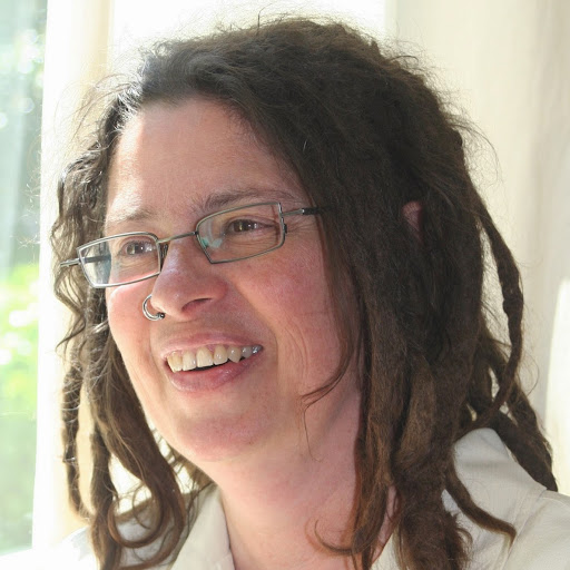 Rebekah Johnson Photo 25