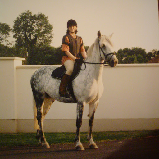 Angela Murphy Photo 25